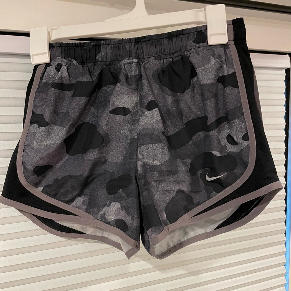 Nike dri fit shorts size xs